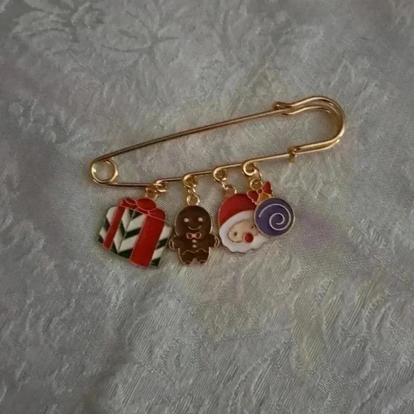 𝅺 PIN Christmas - Picture 1 of 3